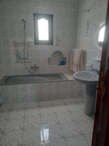 Villa Jasmin 10min walk to the beach