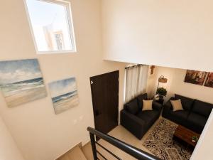 Ocean View, Hot Tub, and EV Charger at Poseidón Villa 10 Mins to Papas & Beer and 8 mins to Beach