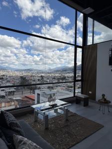 Loft Moderno con Vista Panorámica en Quito