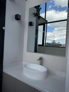 Loft Moderno con Vista Panorámica en Quito