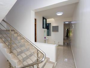 4 Bedroom Nyali -Mombasa Lizzy Residence - Serene, Self Check In, 10 Pax Max, Spacious , Fast WiFi, Near Mall , Near Beach