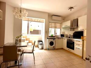 BM1 - Blue Marine Apartment