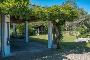 Spacious Lake and Mountain View Villa - 15 min to Interlaken