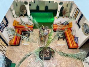 Riad Iklil 77