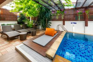 Rendezvous Classic House