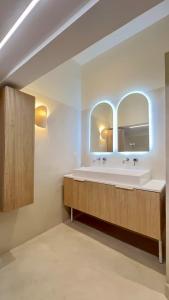 Villa Design Centre, Garden Pool, Beach 5 min away