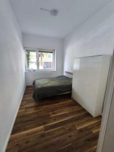AGAIS SUITS - Modern apartment in downtown Dusseldorf
