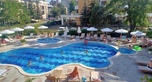 Sol e Mar New 1 Bedroom Apartment 300 m to Beach