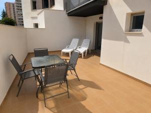 Modern apartment on the beach, Cala de Finestrat,