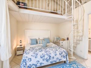 Pietrasanta Sea Villa near Forte dei Marmi with Private Pool & Park