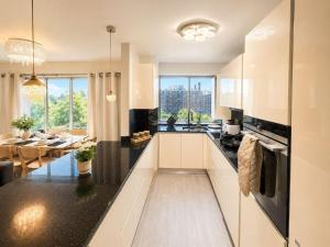 Beautiful Family Apartment Near Hyde Park