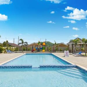 Oaks Elegant Gated Family Escape 3bed3 bath
