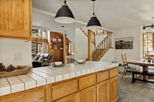Champagne Wishes and Cabin Dreams