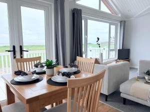 Sea View Retreat Lodge