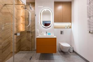 Chmielna Central Prestige Apartment by BookingHost