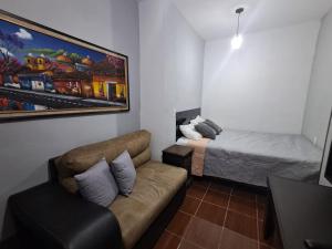 Habitación Jade-A en zona 11 ciudad de Guatemala