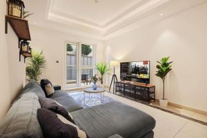FIRST CLASS 3BR Downtown Gem Prime Location