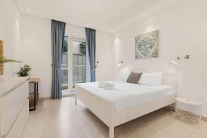 FIRST CLASS 3BR Downtown Gem Prime Location
