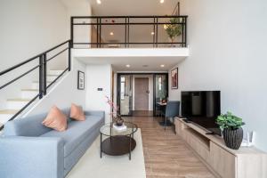 Near BTS l Duplex 42 sqm l Rooftop Pool
