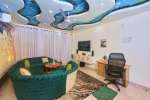 The Modern Stay Suites