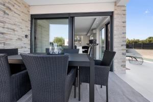 Apartments by Petar - Sun & Pool Residence