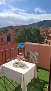 Retamar Garden & Pool Rooms