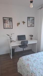 Retamar Garden & Pool Rooms