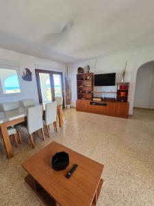 The Beach House Denia -- Casa en primera línea de playa - Denia