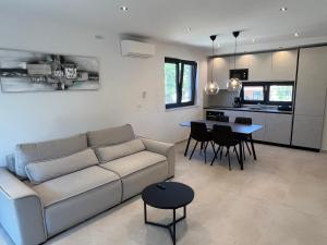 I&R Residence
