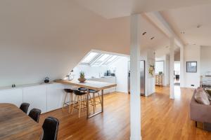 Blue Luxury Apartments