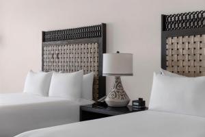 2 Queen Coastal Garden View - Casa Dorada at Hilton