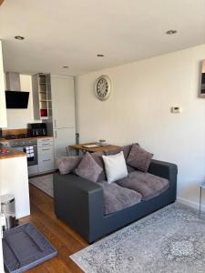 Church Street Retreat, Lyme Bay Lets