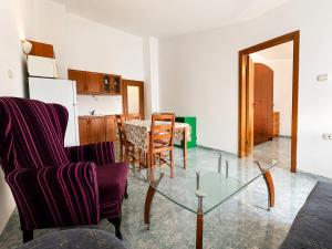 Informat 1 - Pool and SeaView - Top Location