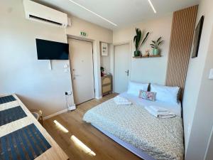 GM Harbor Apartment