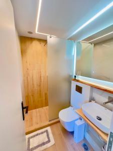 GM Harbor Apartment