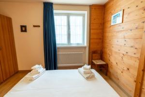 Pinzolo Dolomiti Apartment & Free Park
