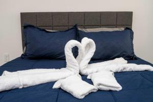 Bright 4BR w PS4 & Mickey Rooms at Holly Village 132