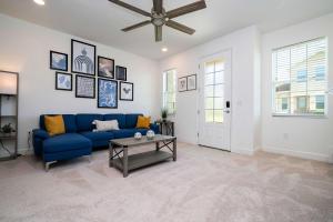 Bright 4BR w PS4 & Mickey Rooms at Holly Village 132