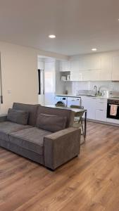 Sunny & Spacious Apartment in Costa da Caparica