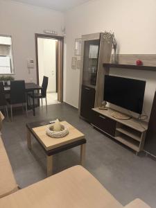 Cental Cozy Apartment Tsimiski