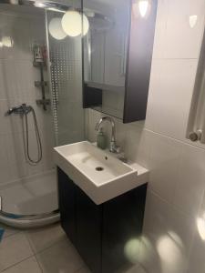 Cental Cozy Apartment Tsimiski