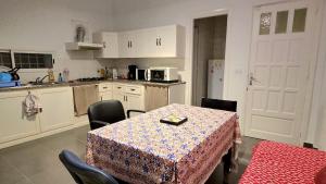 Charming, secure house in Carthage