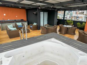Apartamento de Lujo con Alexa, Jacuzzi y Rooftop