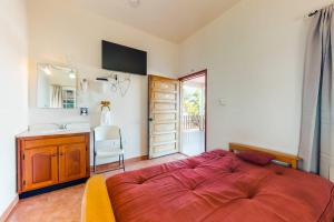 Grampa Puli at Isebei Guest House -Gold Standard Certified
