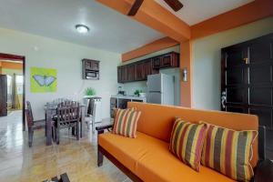 New River #7 at Laguna Suite -Gold Standard Certified