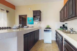 Honey Camp #1 at Laguna Suite -Gold Standard Certified