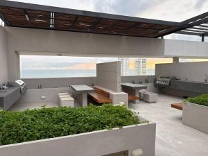 apartamento de lujo con piscina y jacuzzi en el rodadero