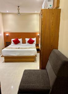 Hotel Residency Park Near Masjid Rly Station South Mumbai