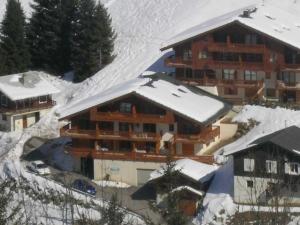 T2 pour 4 pers., animaux OK, vue village - FR-1-886-20