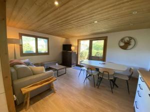 Appartement accueillant, vue village - 6 pers. - FR-1-886-33